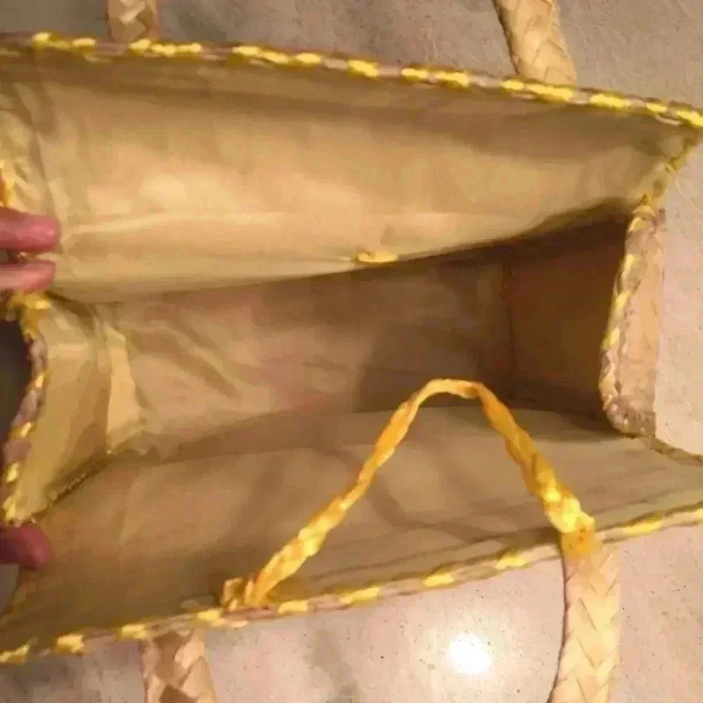 Vintage Straw Purse - Picture 10 of 11